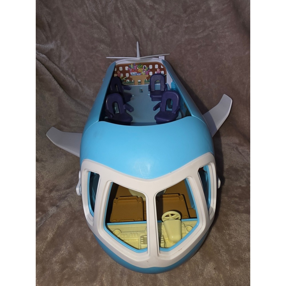 Bluey 3-in-1 Transforming Airplane Playset Resort Boat with 4 Figures Blue Light